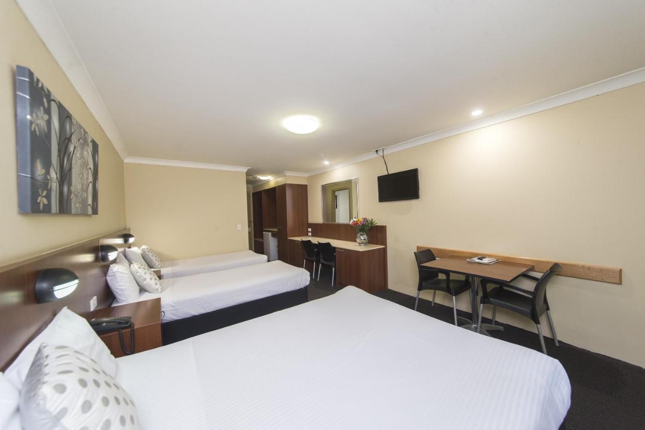 Rocky Motor Motel 4*